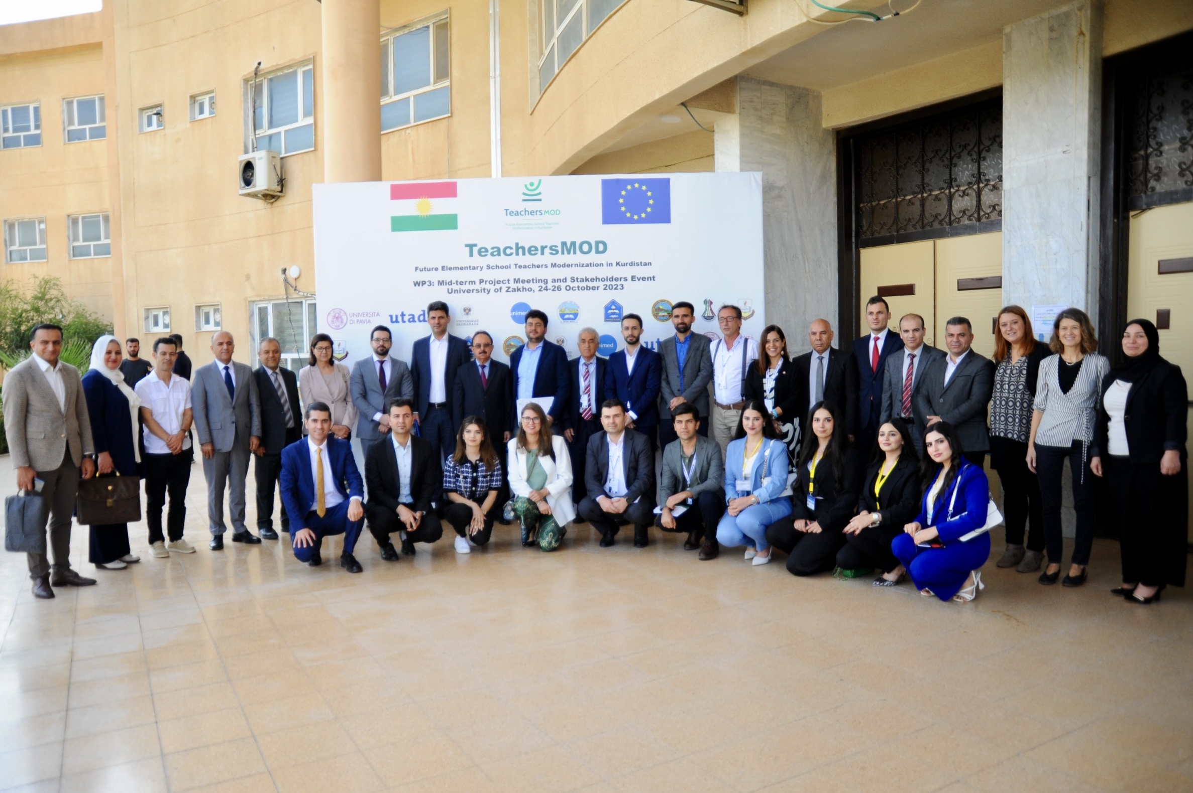 Foto de grupo de los asistentes a la reunión del proyecto europeo TeachersMOD