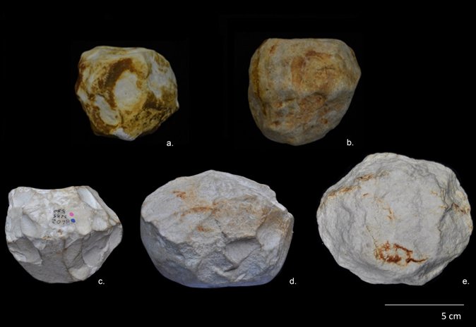 Image of the spheroids found at the Orce site