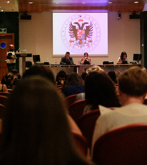 Visiting staff at a conference at the UGR