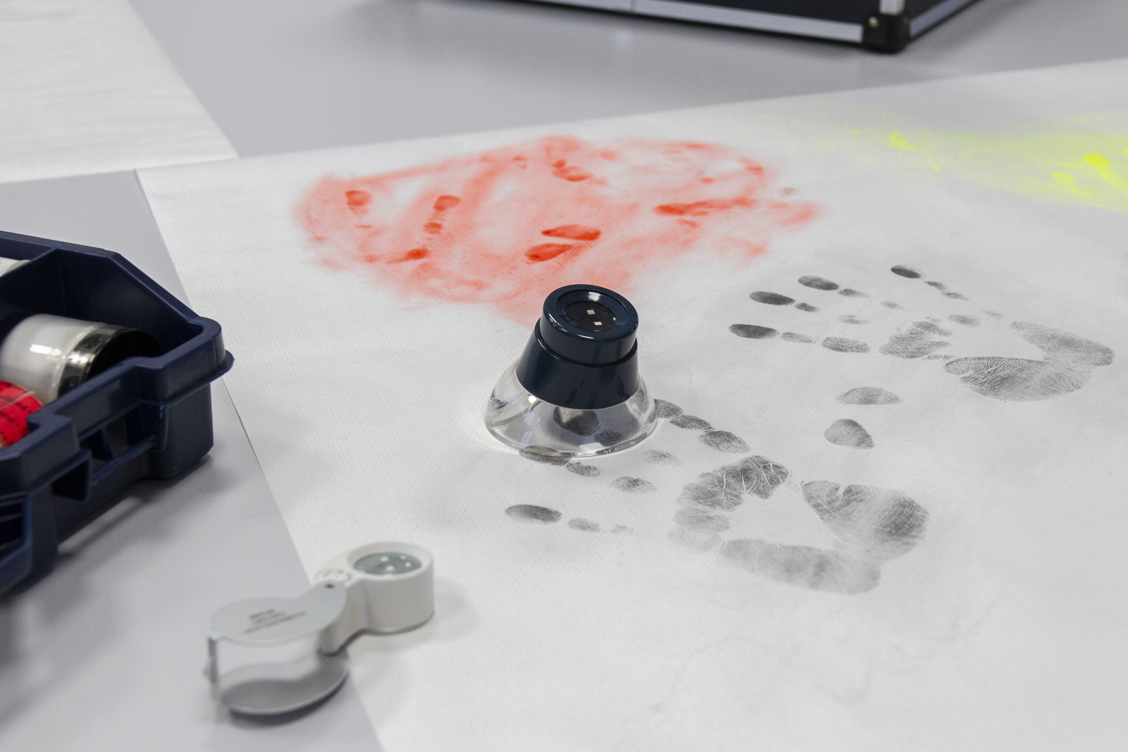 La Universidad de Granada inaugura el Laboratorio de Criminalística más innovador de España