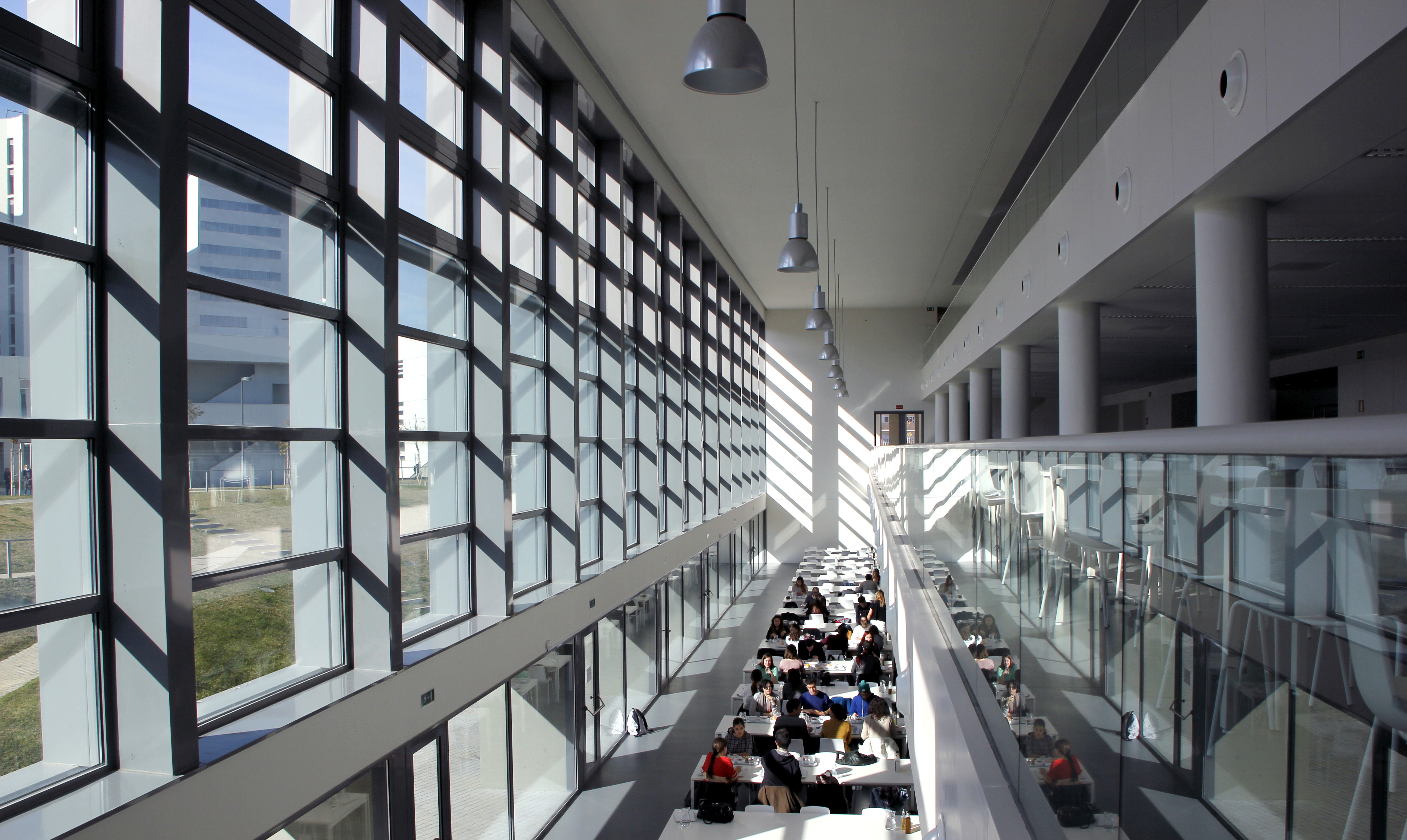 Suspensión del servicio de Comedores Universitarios de la UGR