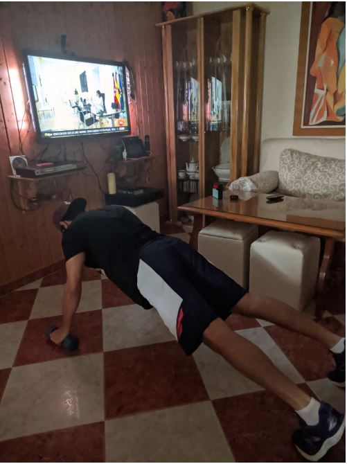  Flexiones cada vez que en el Telediario se diga la palabra ‘virus’: los estudiantes de Cienc...