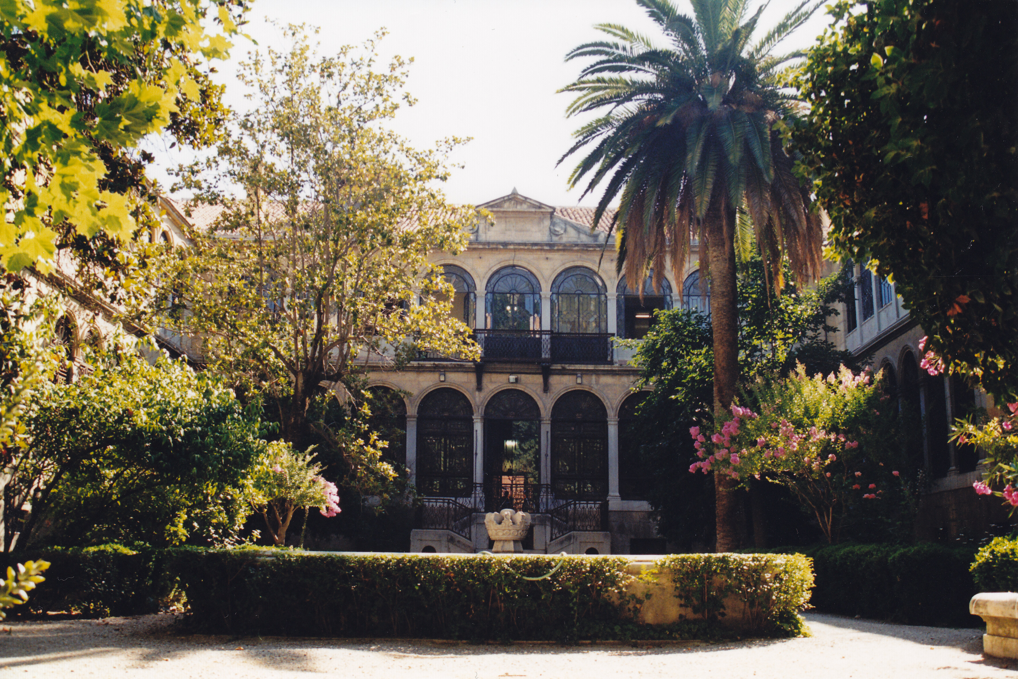 Facultad de traducción e interpretación de la Universidad de Granada