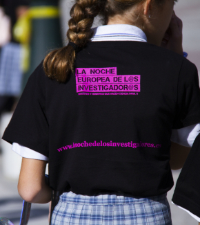 Más de 3.000 profesionales de la investigación salen a las calles de Andalucía para celebrar L...