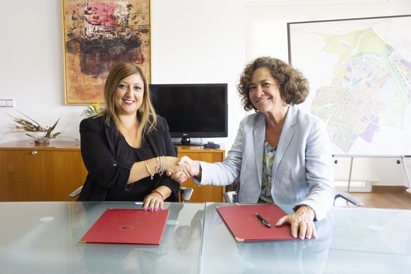 El Ayuntamiento de Armilla y la Universidad de Granada firman un convenio que permitirá estudiar...