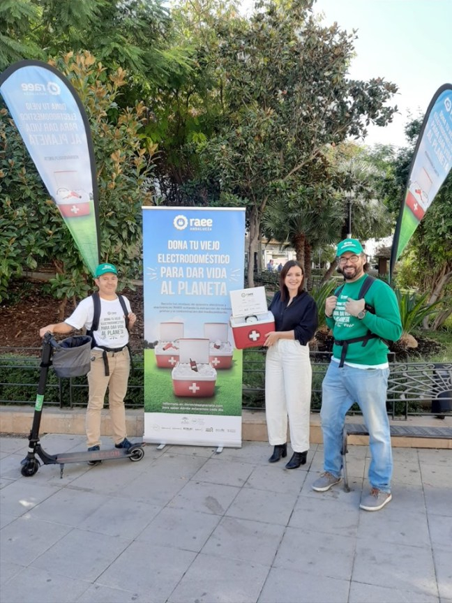 La UGR colabora en la segunda edición de la campaña de recogida de residuos de aparatos eléctricos y electrónicos “Dona Vida”