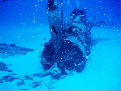 D:\Documentos\Arqueología y Memoria Histórica\Imágenes\Avión Hundido.jpg